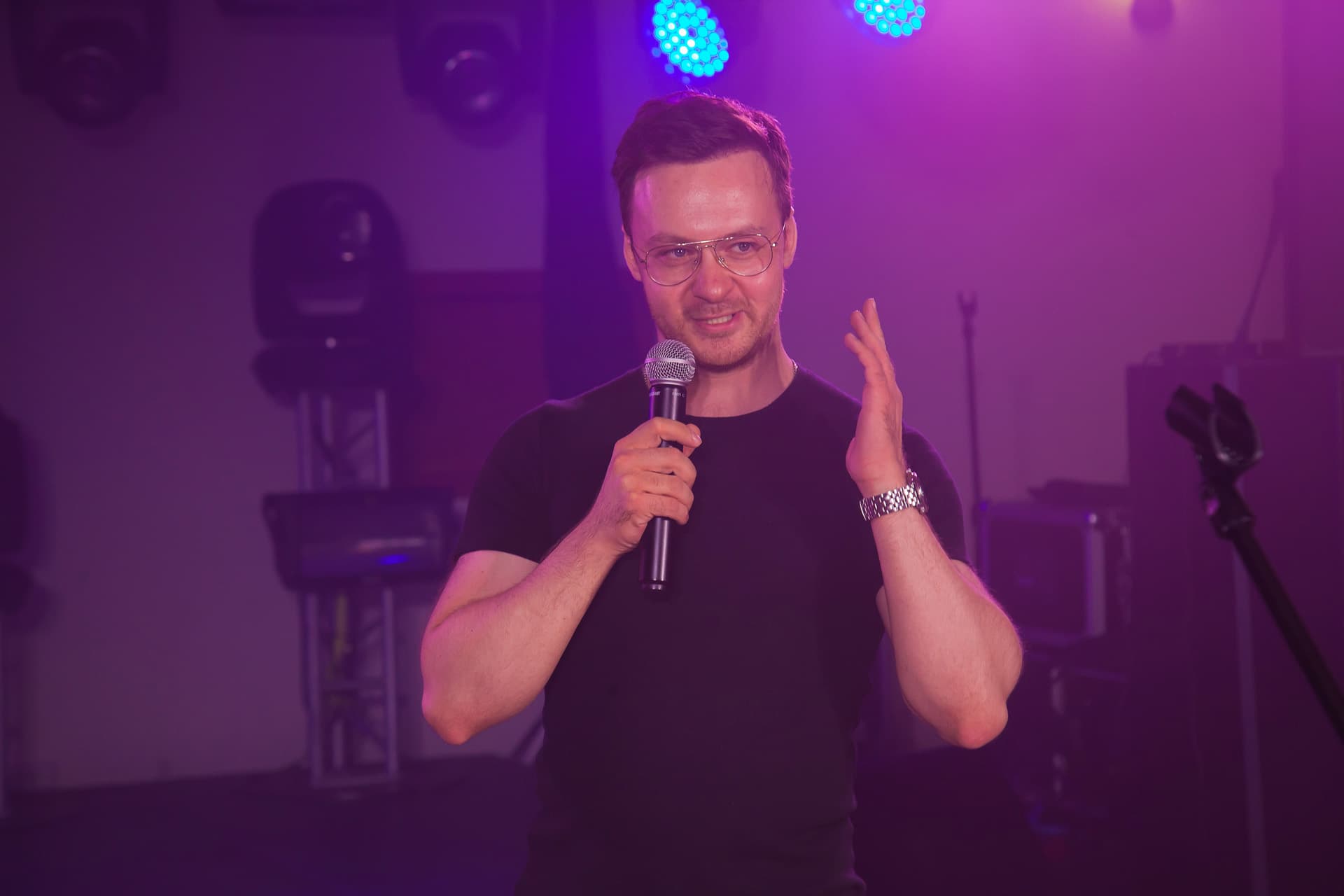 Олег Фишелев